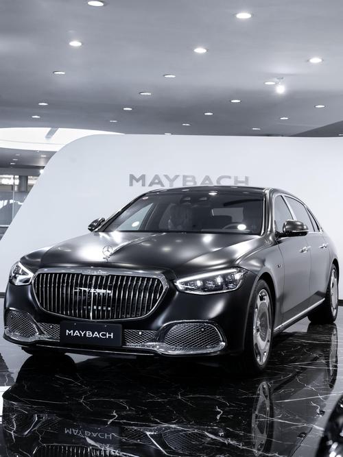 成都57岚图汽车的售后服务让用户无忧出行，迈巴赫未来的豪华车趋势